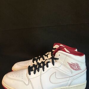 Jordan 1 Retro Mid White Gym Red Black  -‎ Size 15 ( 554724-103 ) Sneakers